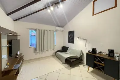 Image de Cozy apartment near the beach.