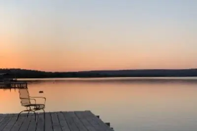 Image de Inks Lake Open Water and Pet friendly home