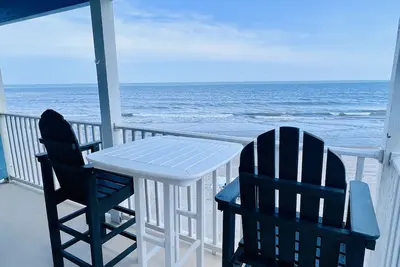 Image de Oceanfront End Unit Condo with Pool-Riggings D2