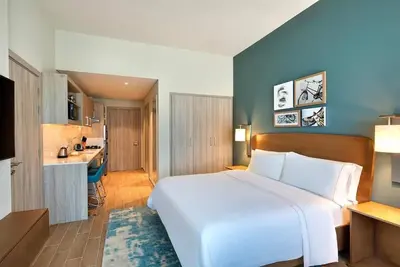 Image de 3 Bedroom Apartment Near Daily Fresh Mini Mart