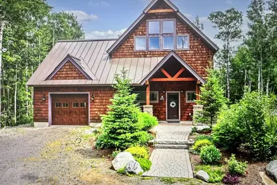 Image de Comfortable mountainside living w/ large outdoor patio, super close to golfing