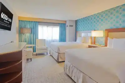 Image de Two Queen Room at a  Hotel