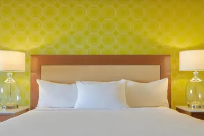 Image de 1-Bedroom Suite at a  Hotel