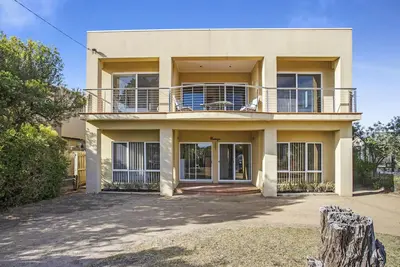 Image de Moonya Rye by Ready Set Stay- Waterviews and across from the Beach