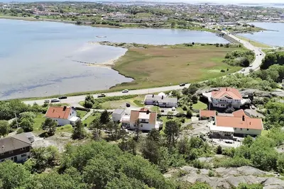 Image de Maison de vacances pour 2 a Öckerö-By Traum