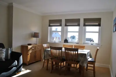 Image de Forth View- stylish upper apartment with sea views