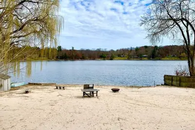 Image de Historic Hideaway with Lake Access!