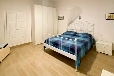 Central villa 50 meters from the beach