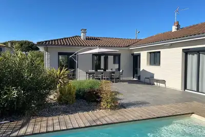 Image de Villa Avec Piscine Dans le Quartier de Pontaillac Ă Royan Ă 100 m de la Corniche