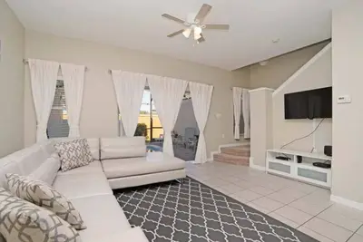 Image de Last Minute Disney Getaway! Private Pool & Themed Bedrooms. Book Now! #80587