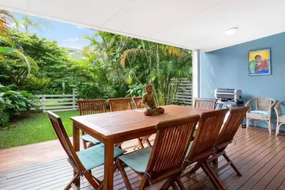 Image de Welcome to \"Buddha Beach House, \" the perfect beach retreat in coastal haven Sawtell.
