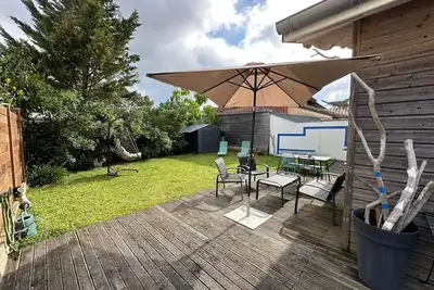 Image de Maisonnette 4p avec joli jardin Ă 2mm des commerces du Centre Ville et du Port