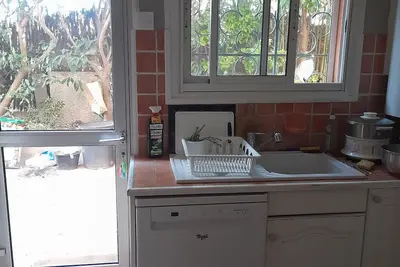 Image de Appartement lumineux  en rez de jardin dans une petite copropriété