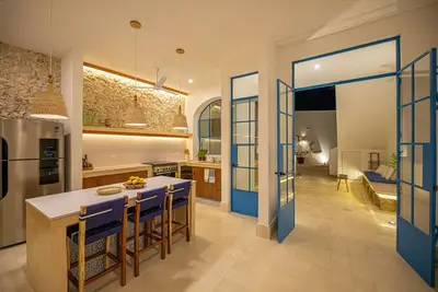 Image de Luxury mediterranean Villa, perfect location