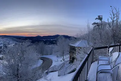 Image de Amazing Views of Beech Mountain, Walk to Ski Slopes!