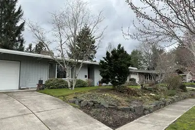 Image de Mid-Century Gem Close To Portland Downtown, Nike and Cedar Hills Crossing