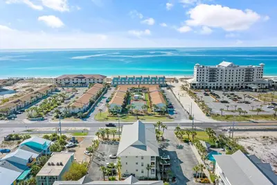 Image de Gulfside Getaway, Pickleball Paradise, Snowbird Discount!