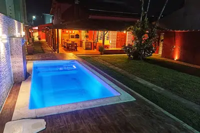 Image de House in Rio das Ostras w/ Pool - 4 bedrooms