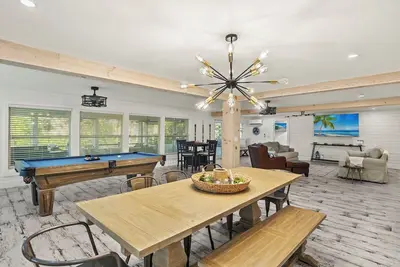 Image de Tropical Bonita Springs home, Beaches, Golf, Canal front for fishing & swim spa!