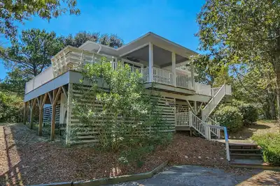 Image de Sea Forever - 3 Br Cottage on High Dune lot close to Community Park/Playground
