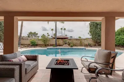 Image de Central Scottsdale Sonoran with Heated Pool!
