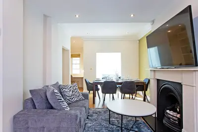 4Bed house in Paddington