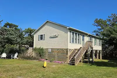 Image de Guardian of the Sea:  adorable home away from home in Ocracoke.