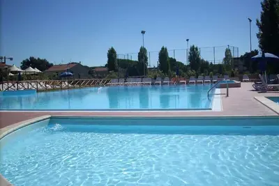 Image de Appartement de vacances avec climatisation et piscine extérieure