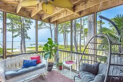 Image de Red Fish Rendezvous  Peaceful Bay Views