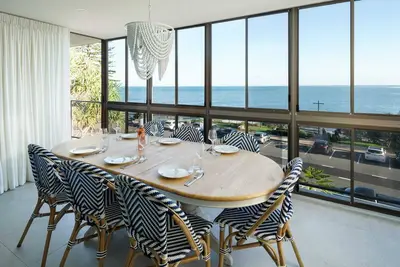 Image de Absolute Beachfront Bliss on Kings Beach