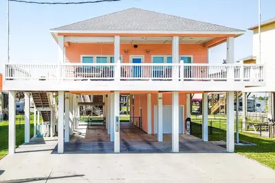 Image de Salty Anchor: 3  Br, 2  Ba House in Crystal Beach, Sleeps 8