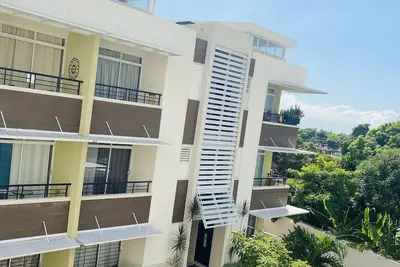 Image de Cozy apartment with Mountain View in Kingston