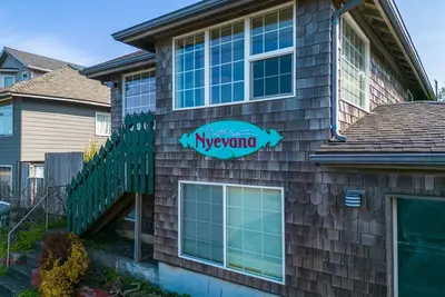 Image de Remodelled Home, Close to the Beach, Fenced Yard, Park and Playground nearby.