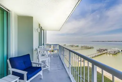 Image de Pensacola Beach Vacation Rental w/ Private Balcony