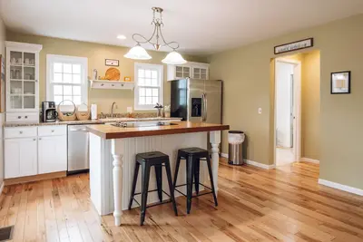 Image de Gorgeous 3br, 2ba; The Perfect Home Away From Home! (Downtown Saugatuck)
