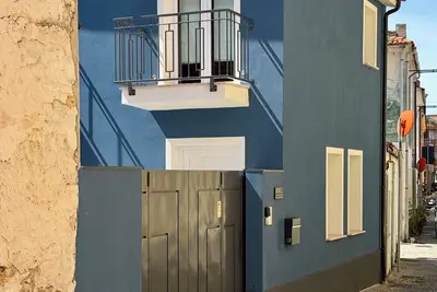 Image de Grande, Luxueuse maison de ville rénovée avec 2br + Terrasse
