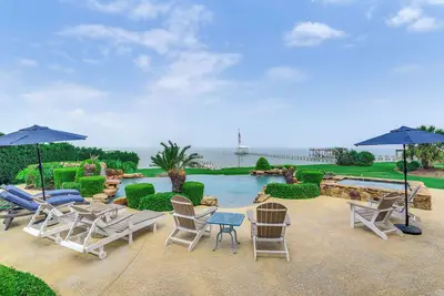 Image de Private Dock + Pier: Luxe Villa on Galveston Bay!