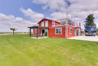 Image de Rustic California Vacation Rental w/ Rooftop Patio