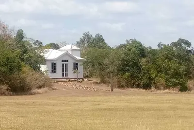 Cozy Cabin at the Steppes Estate - 20 mins from the beach