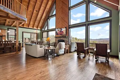 Image de Elegant Mountain Cabin in Valle Crucis