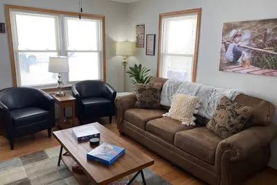 Image de Cityscape! Pro Cleaned, Self Check In, Sleeps 10