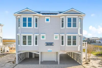 Image de Beautiful Marsh Views and a Short Walk to the Beach!
