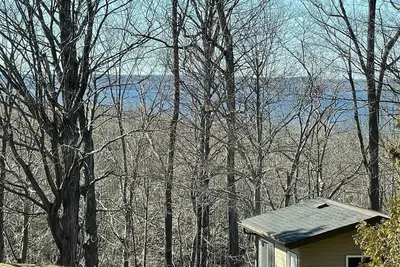 Image de The Kutir - Entire Cottage - 6 Privacy Acres in Meaford - 5 Mins to Georgian Bay