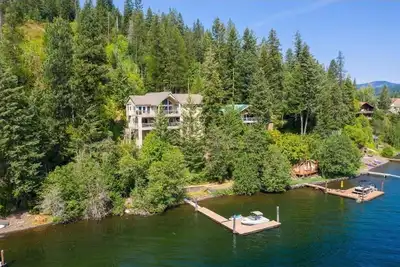 Image de Rockford Bay Retreat: Your Private Waterfront Resort