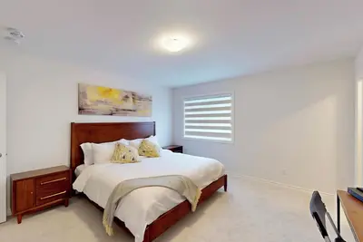 Image de Welcome to a dream lakefront Georgian Bay property with beach & water activities