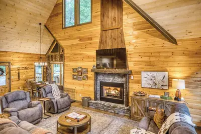 Image de Fox Den - Stunning, view, hot tub, game room, pets