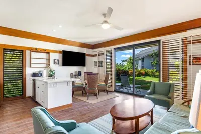 Image de Modern Ground Floor Unit w/Kitchen - Kiahuna 2324