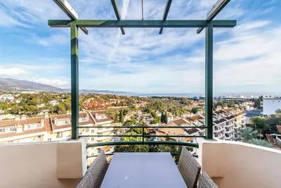 Image de Appartement 'Señorio De Aloha' avec vue sur la mer, Wi-Fi et climatisation