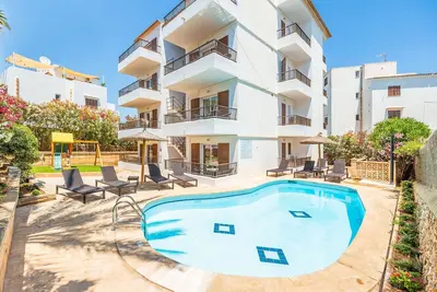 Image de Appartement 'Gran Sol Family 1' avec piscine partagée, Wi-Fi et climatisation