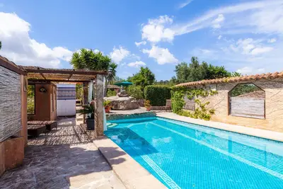 Appartement \"Junior Suite Adults Only Mallorca\" avec vue sur la montagne, piscine partagée et Wi-Fi